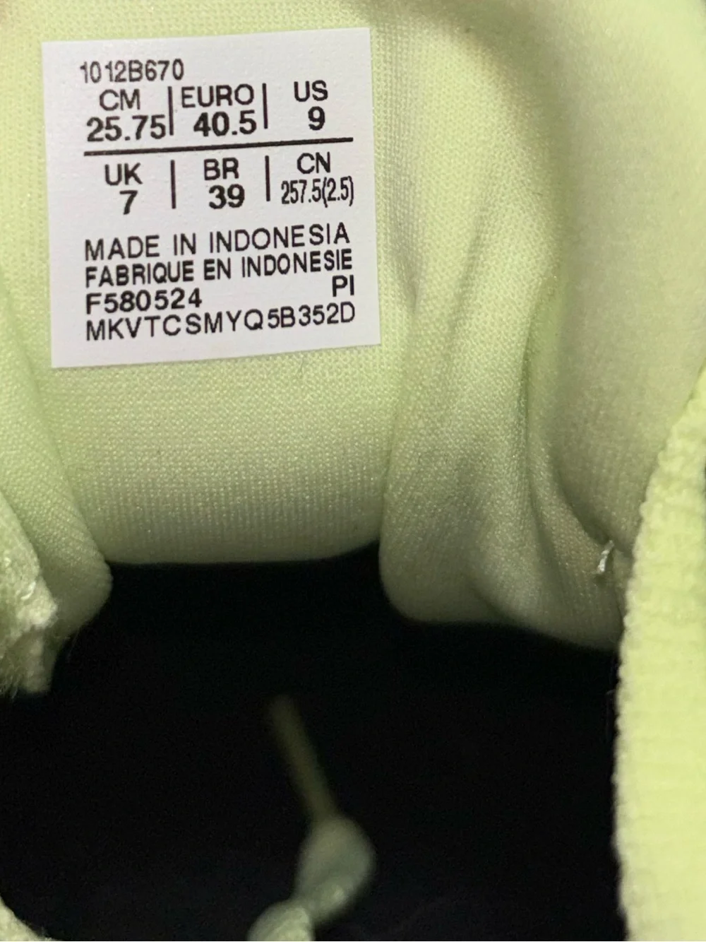 Asics Gel-Kayano 31 Women 9 Running Shoes Cool Matcha Light Celadon 1012B670-300